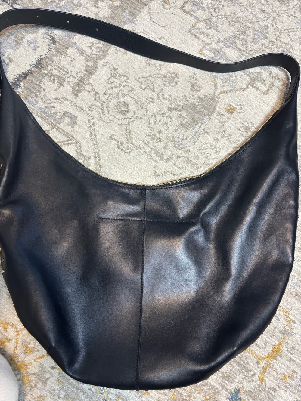 Essential Curve Shoulder Bag by Madewell - Picture 4 of 10